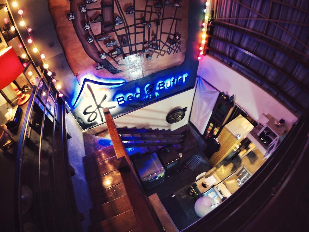 Bed And Butler Hostel Bangkok Kültér fotó