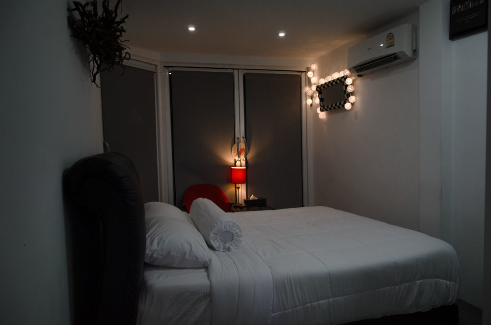 Bed And Butler Hostel Bangkok Kültér fotó