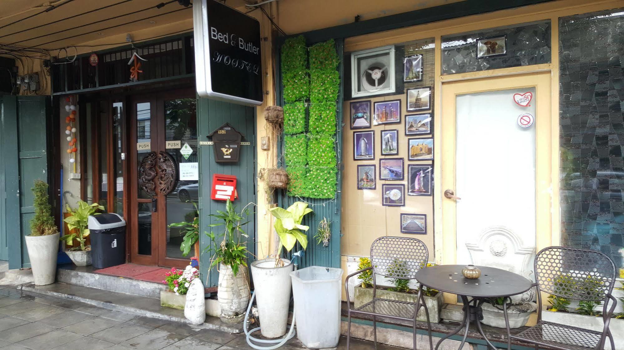 Bed And Butler Hostel Bangkok Kültér fotó